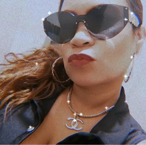 VERSACE MEDUSA SUNGLASSES 😎 - Picture 12 of 12